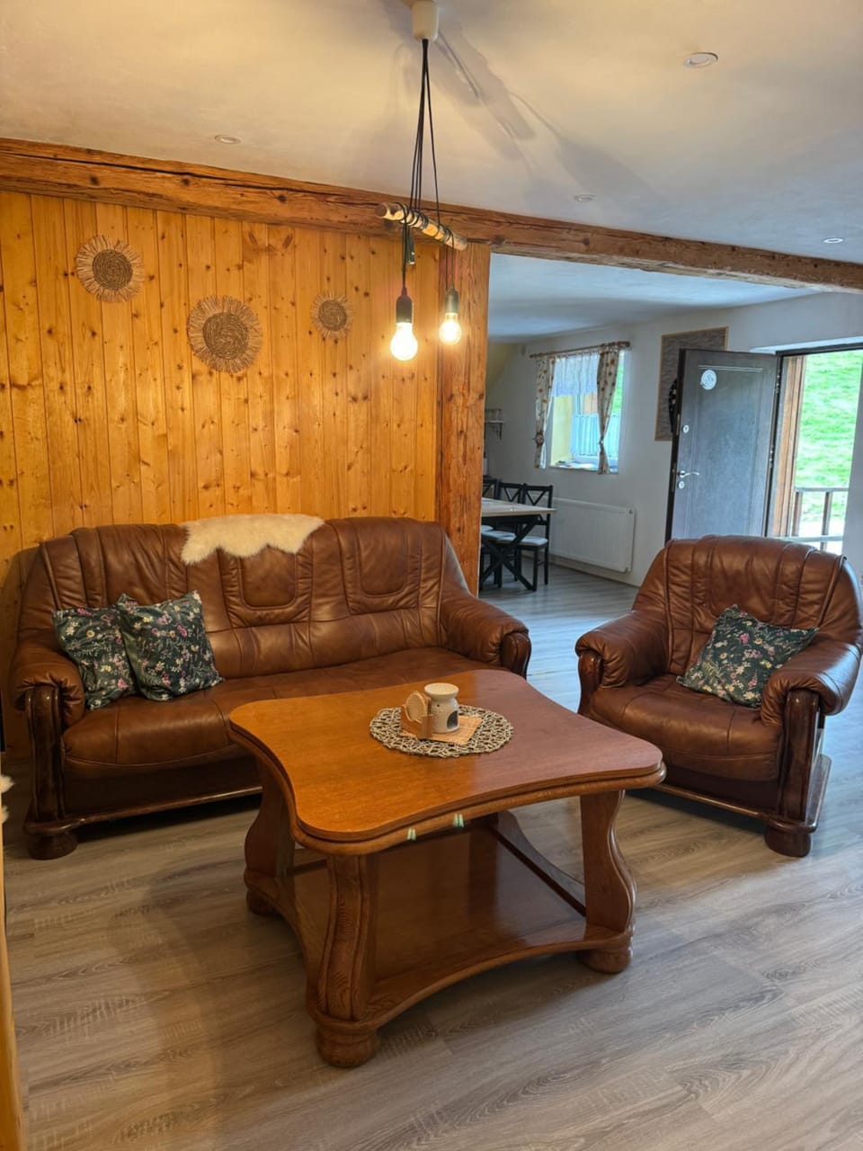 Living room, Seating area