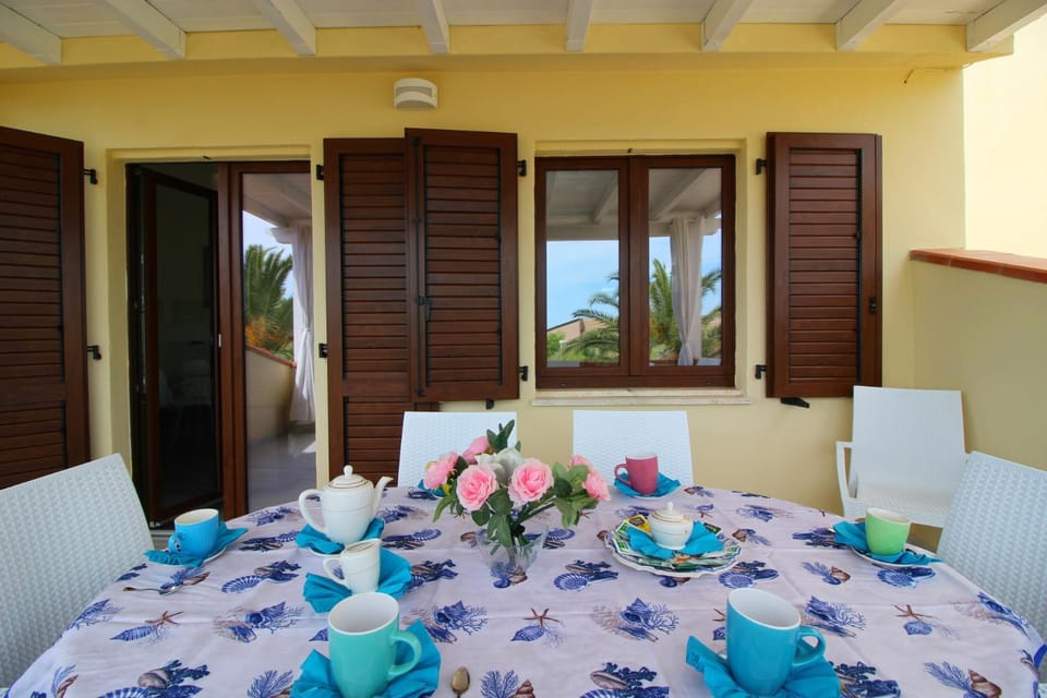 Patio, View (from property/room), Balcony/Terrace, Dining area