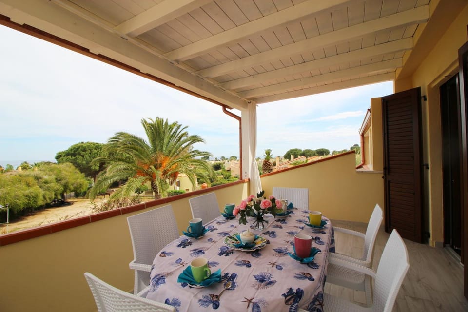 Patio, Day, View (from property/room), Balcony/Terrace, Dining area