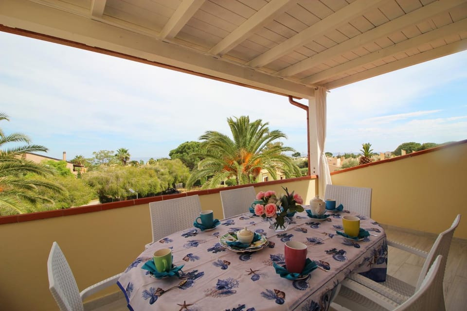Day, View (from property/room), Balcony/Terrace, Dining area