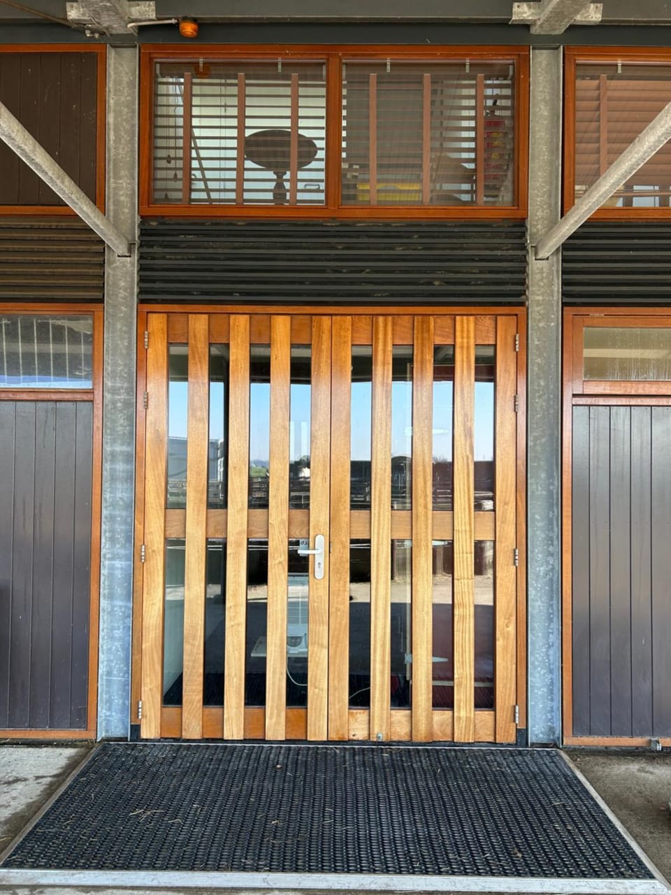 Facade/entrance