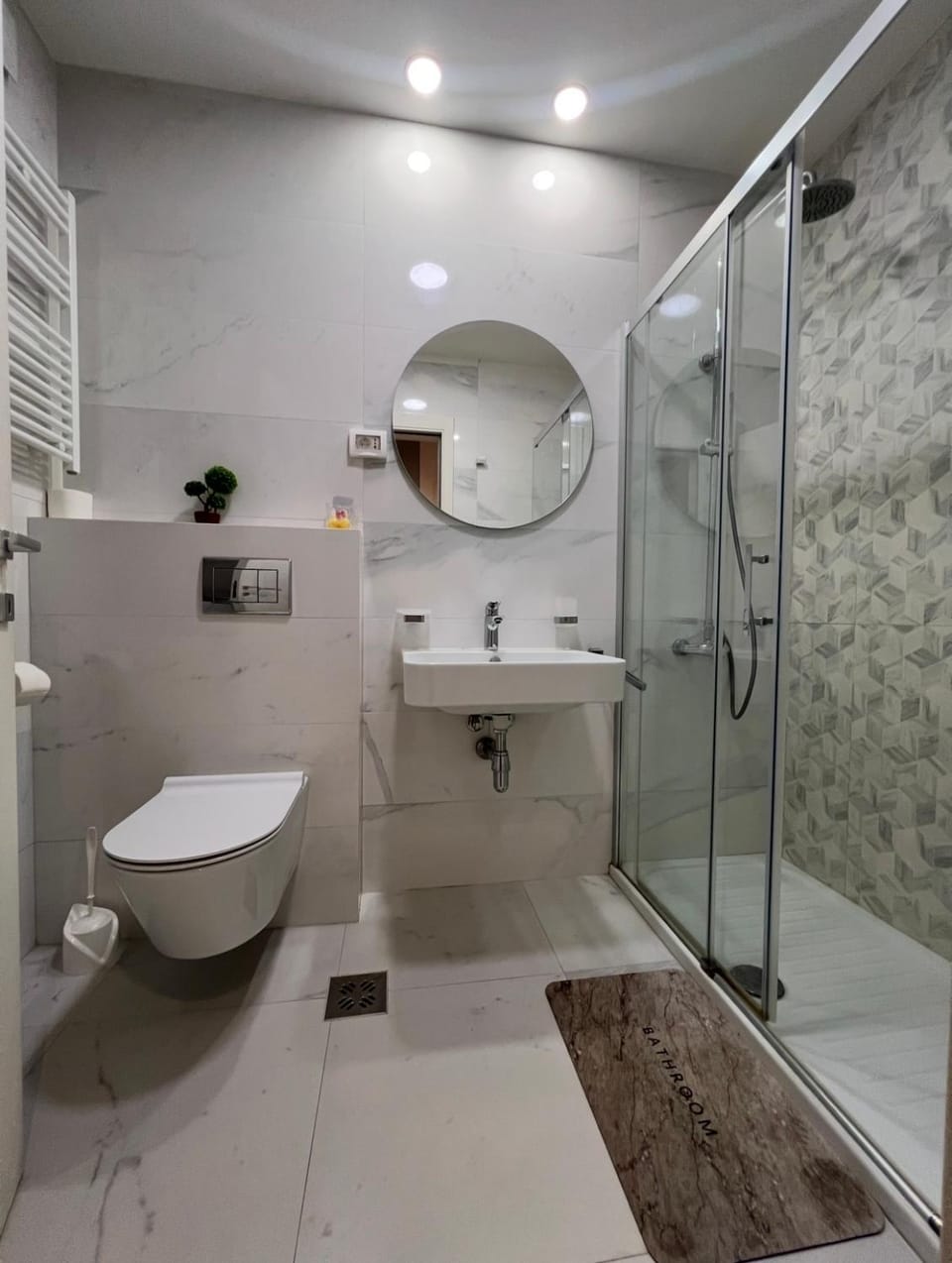 Shower, Toilet, Bathroom