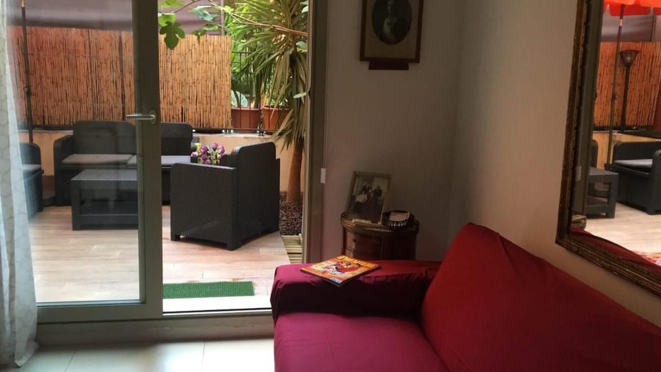 Inner courtyard view