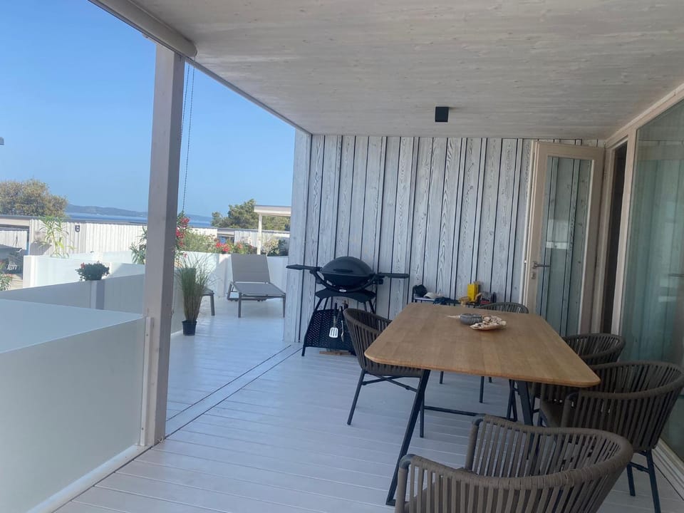 BBQ facilities, Balcony/Terrace, Dining area