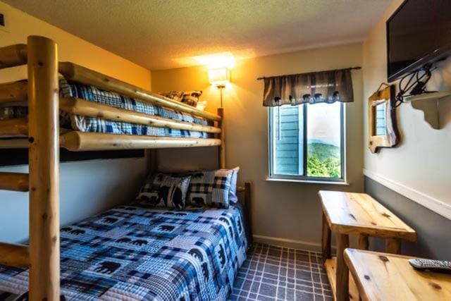 Mountain Villa Magnificent Views - 2 Pools, Fireplace & Hot Tub Apartment in Gatlinburg