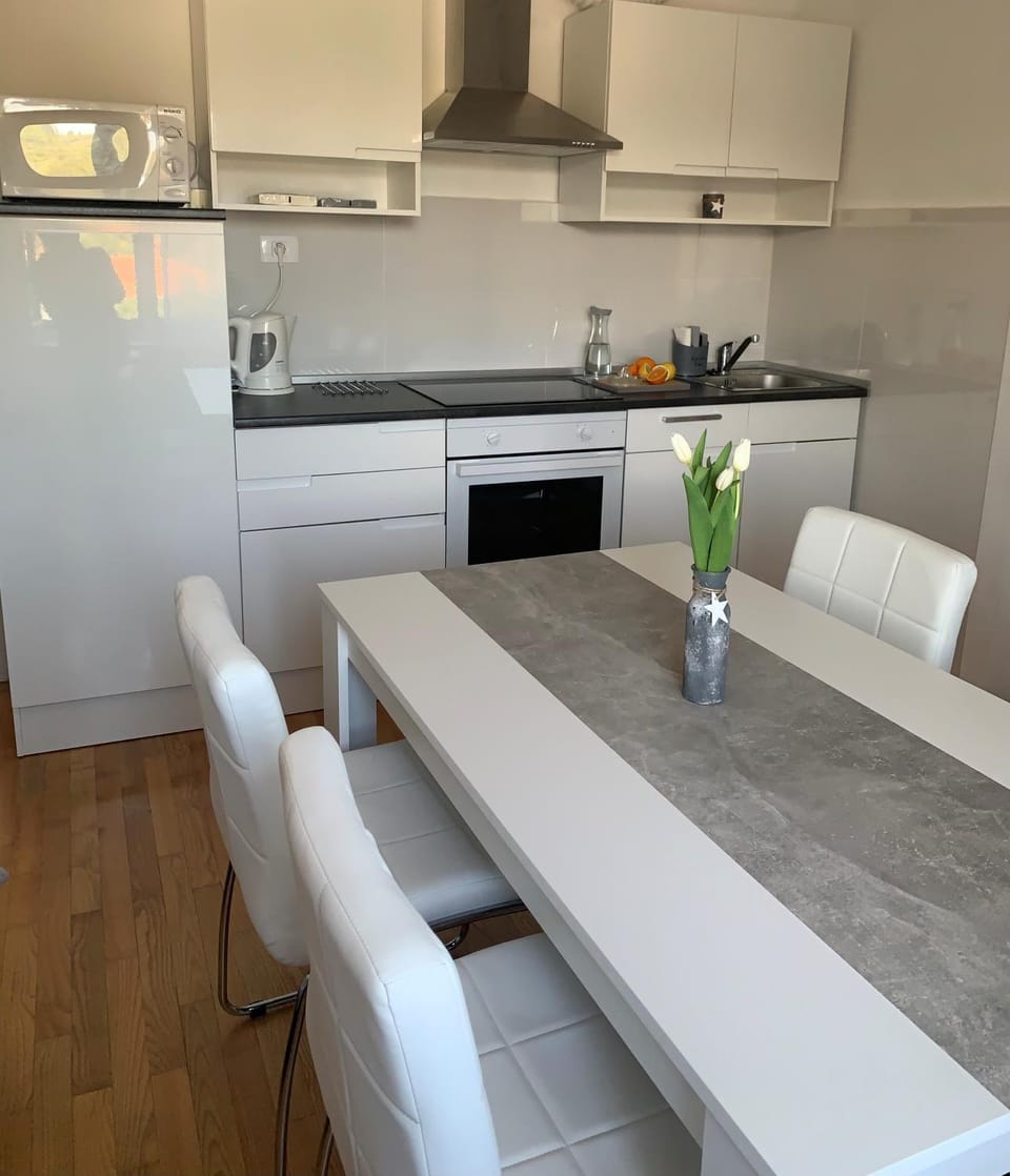 Apartmaji Amitis Apartment in Portorož