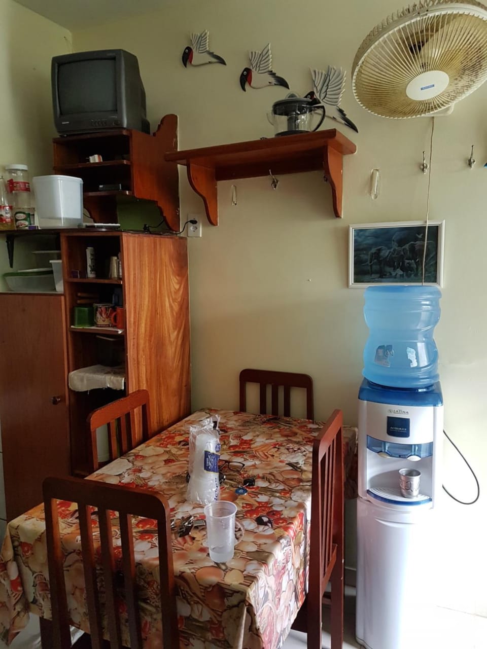Kitchen or kitchenette, Communal kitchen
