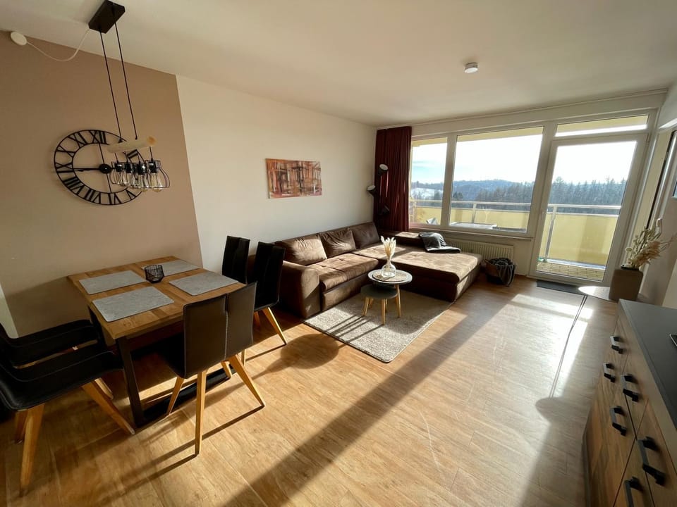Living room, Seating area, Dining area