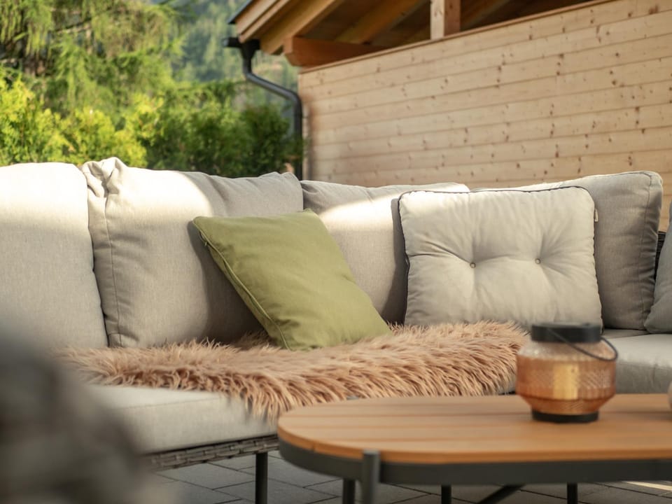 Patio, Seating area