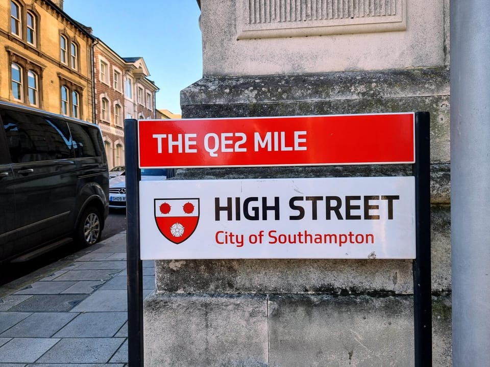 Nearby landmark, Location