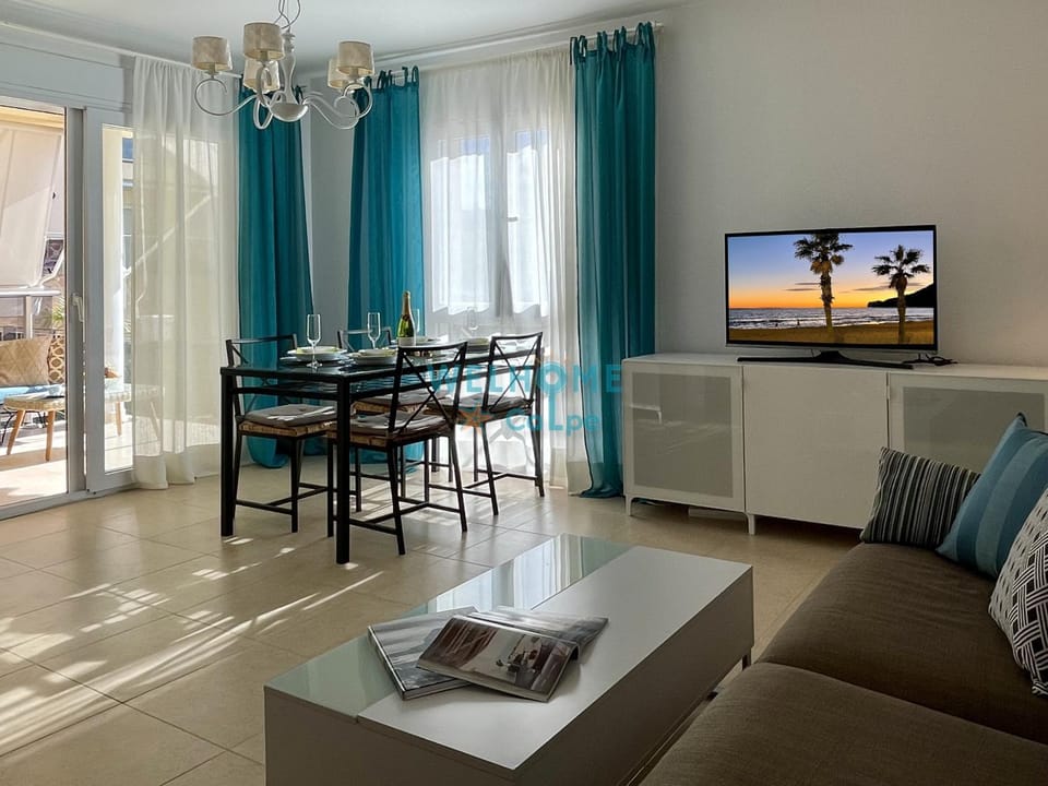 TV and multimedia, Balcony/Terrace, Living room, Dining area, air conditioner