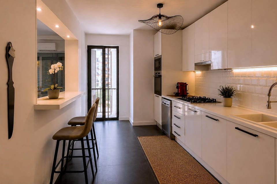 Kitchen or kitchenette