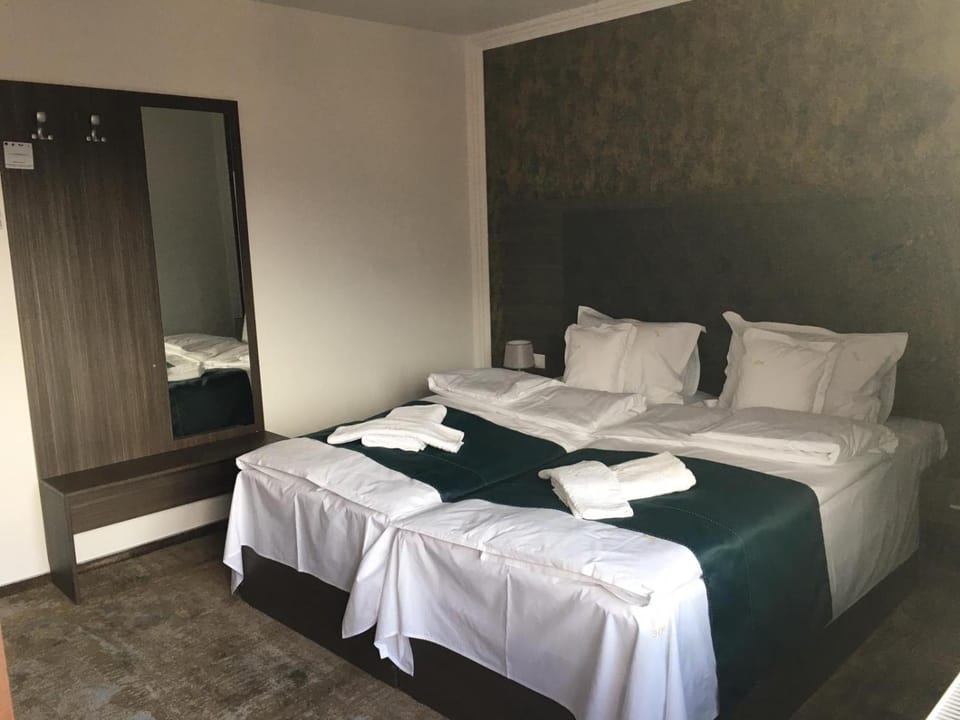 Bed, Bird's eye view, Bedroom, towels