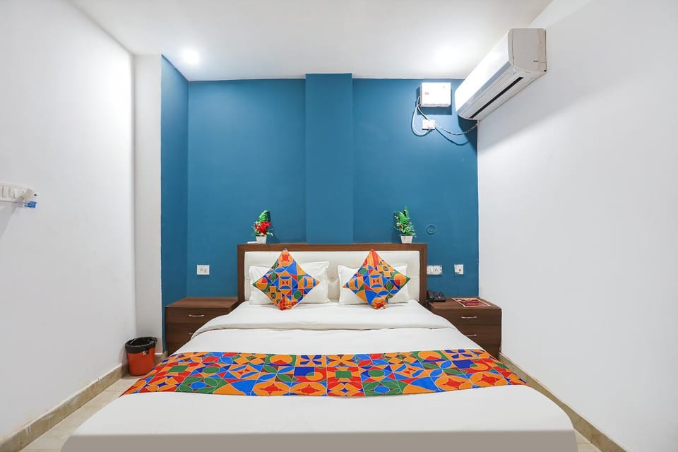 Bed, Bedroom, air conditioner
