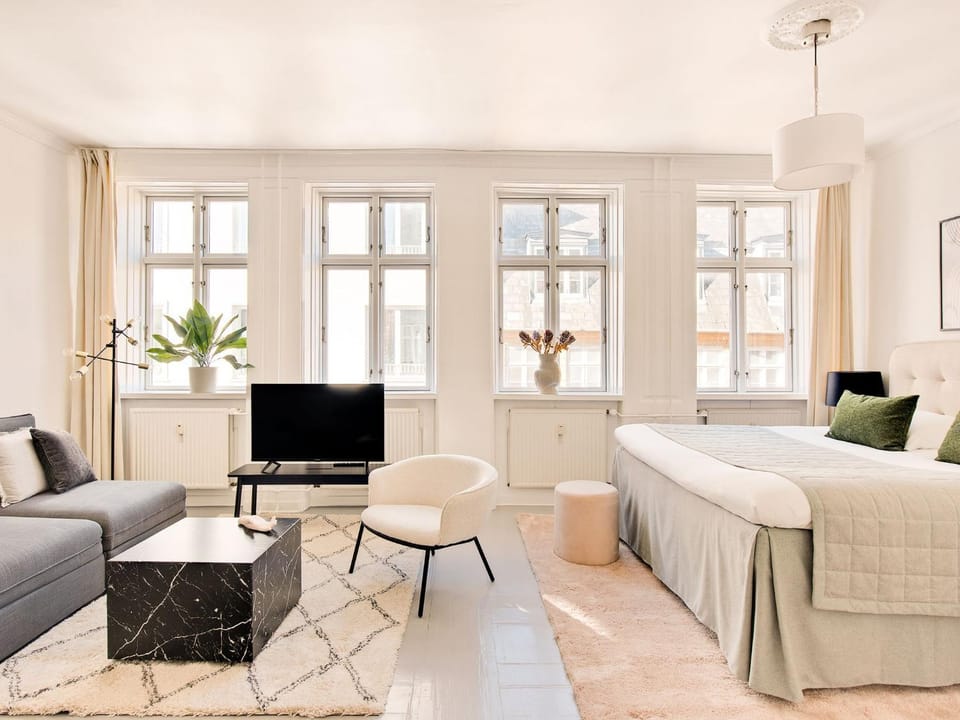 Living room, Bedroom