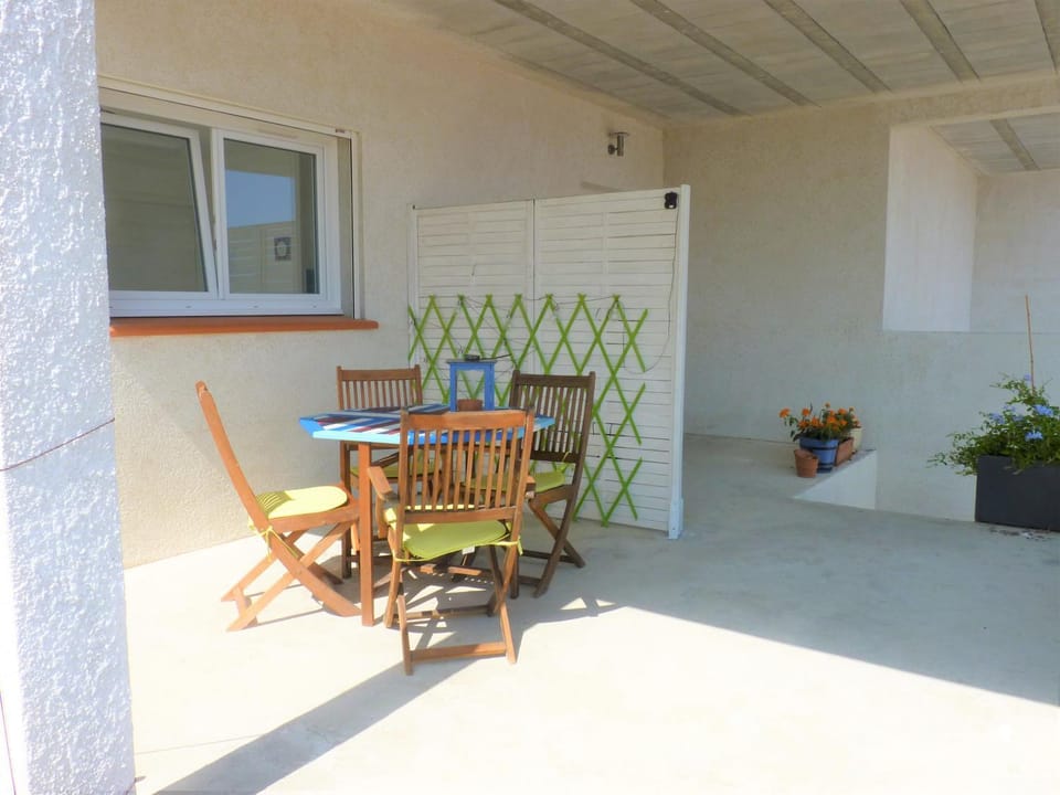 la belle bleue Apartment in Alt Empordà