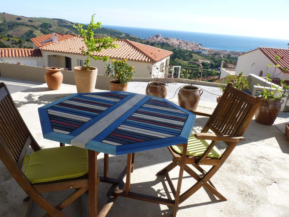 la belle bleue Apartment in Alt Empordà