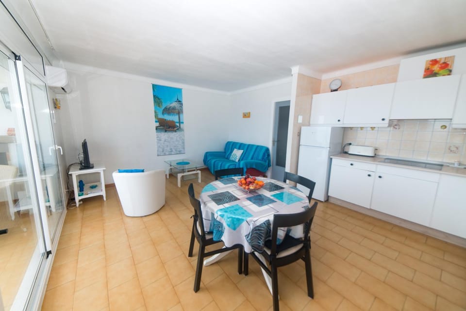 Appartement Vue Mer a Deux pas de la Plage Apartment in Roses