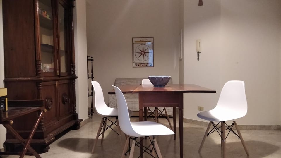 Dining area, Communal kitchen