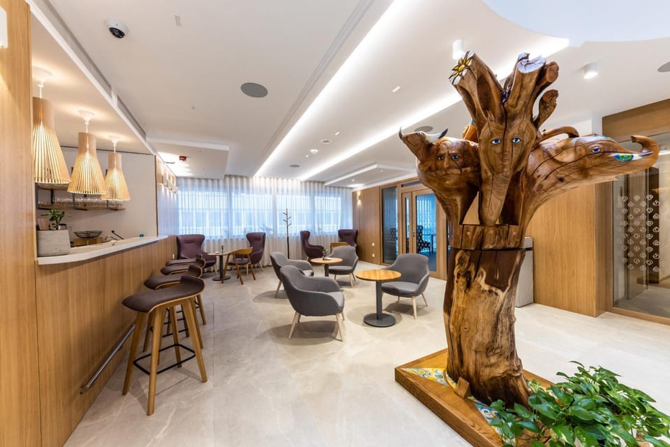 Lounge or bar