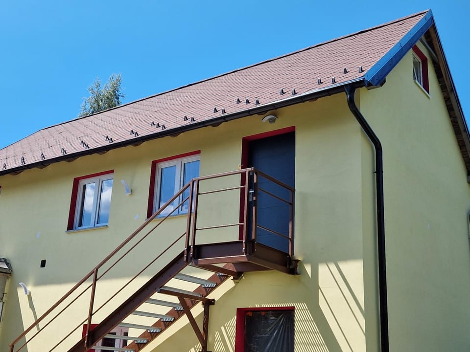 Facade/entrance