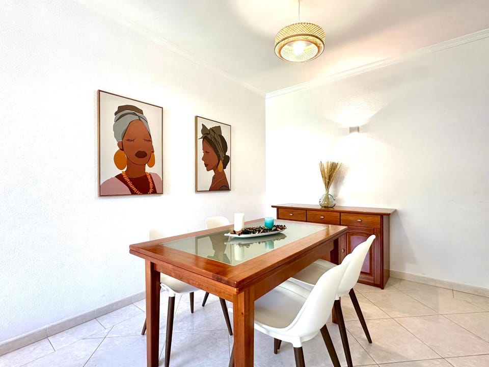 Apt JA - with pool, parking and terrace Apartment in Faro District