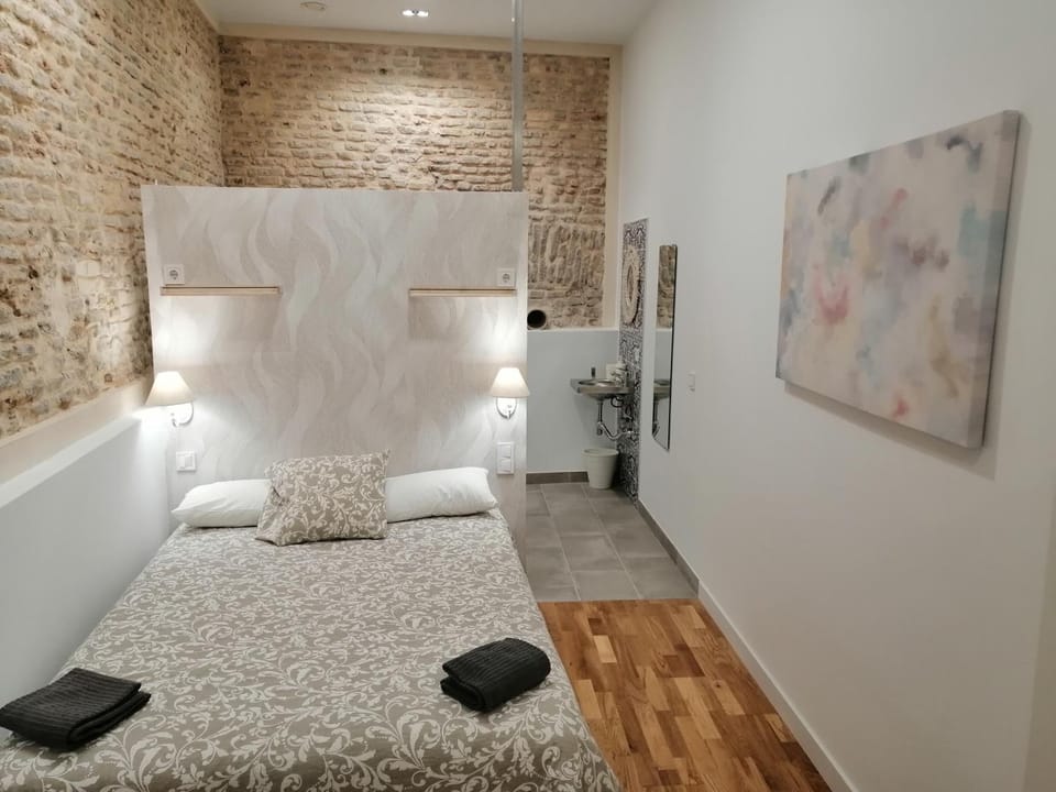 SALOTUR Sierpes Apartment in Seville