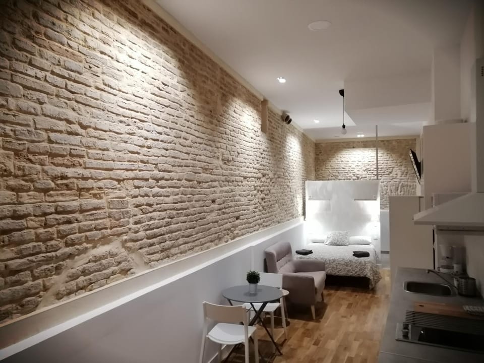 SALOTUR Sierpes Apartment in Seville
