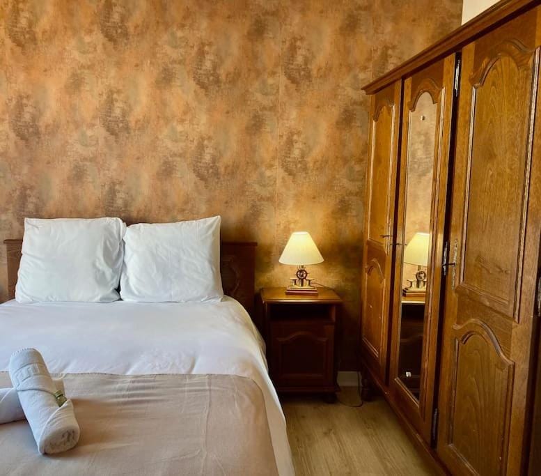 ''Georgio'' Grand appartement traversant avec vue canal et parking Apartment in Occitanie