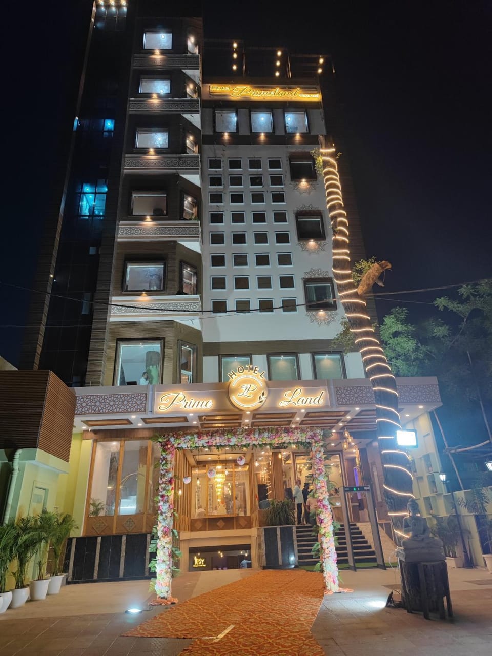 Property building, Facade/entrance, Night, Property logo or sign