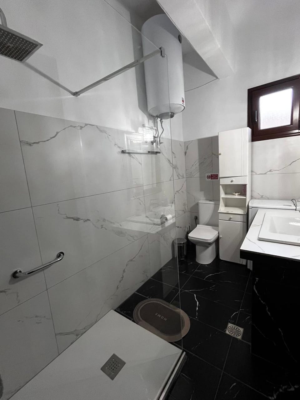 Shower, Bathroom, towels