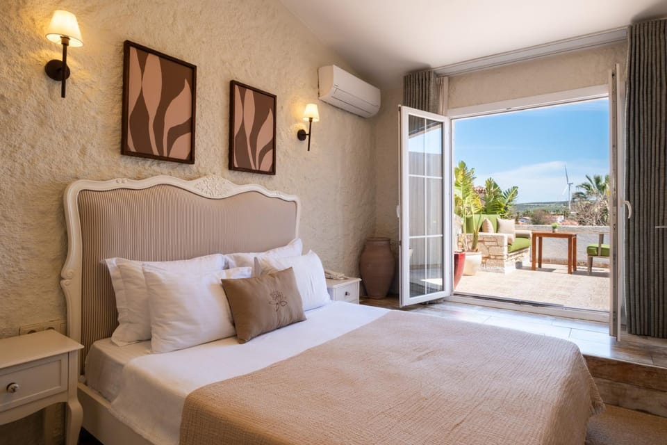View (from property/room), Balcony/Terrace, City view