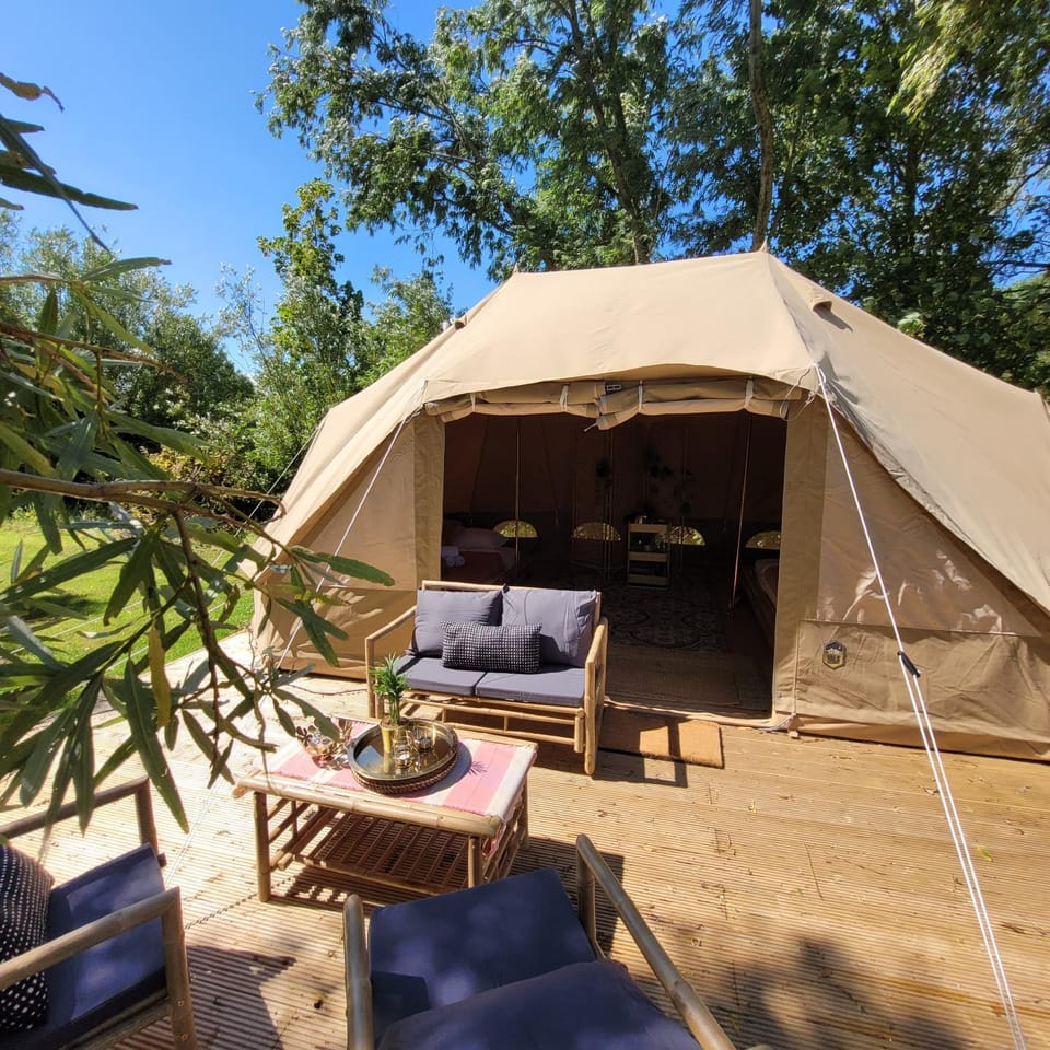 Buitenplaats de Oorsprong Luxury tent in Brouwershaven
