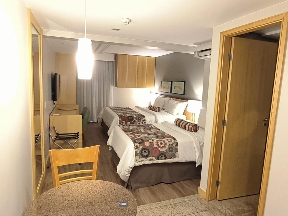 RARIDADE!!! - Flat Particular de Alto Padrão - Limpeza Diária Gratuita - Excelente Atendimento - Ótimo Preço - Cama King ou Queen Size - Condomínio do Hotel Lets Idea Hotel in State of Goiás