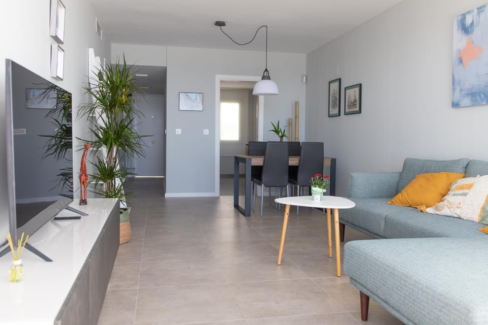 Living room, Lounge or bar, Seating area, Dining area