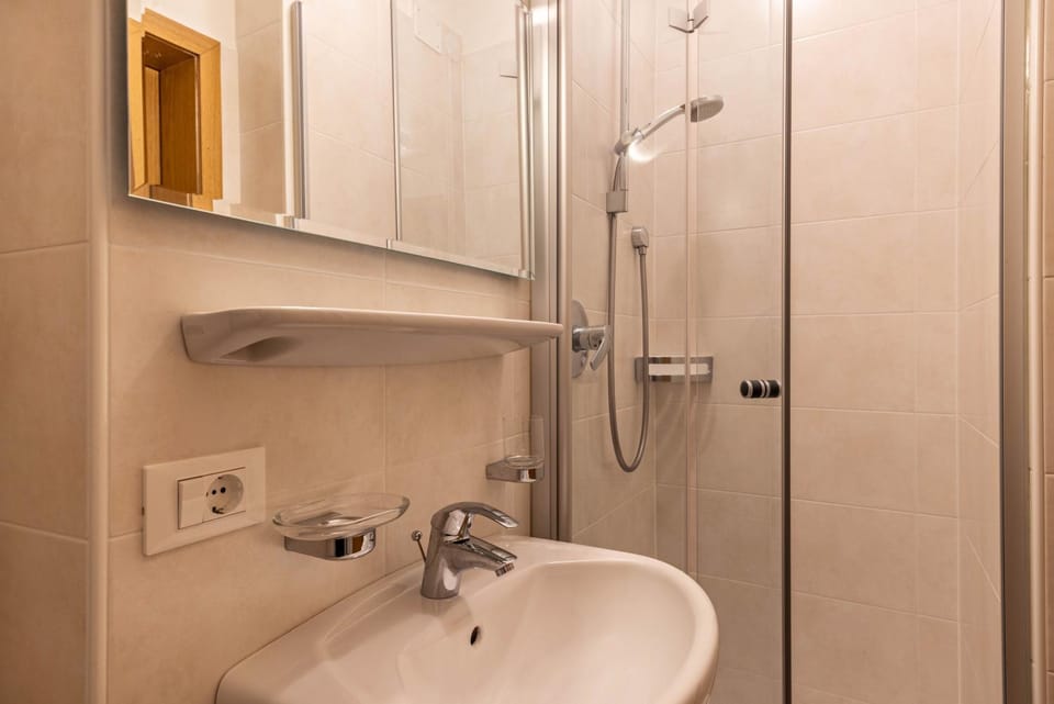 Bathroom, Living room