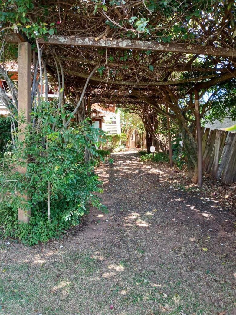 Confortável Casa de Campo em Condomínio Fechado House in Águas de Lindóia