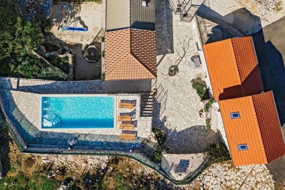 Holiday house Buljanovi Dvori with private pool House in Split-Dalmatia County