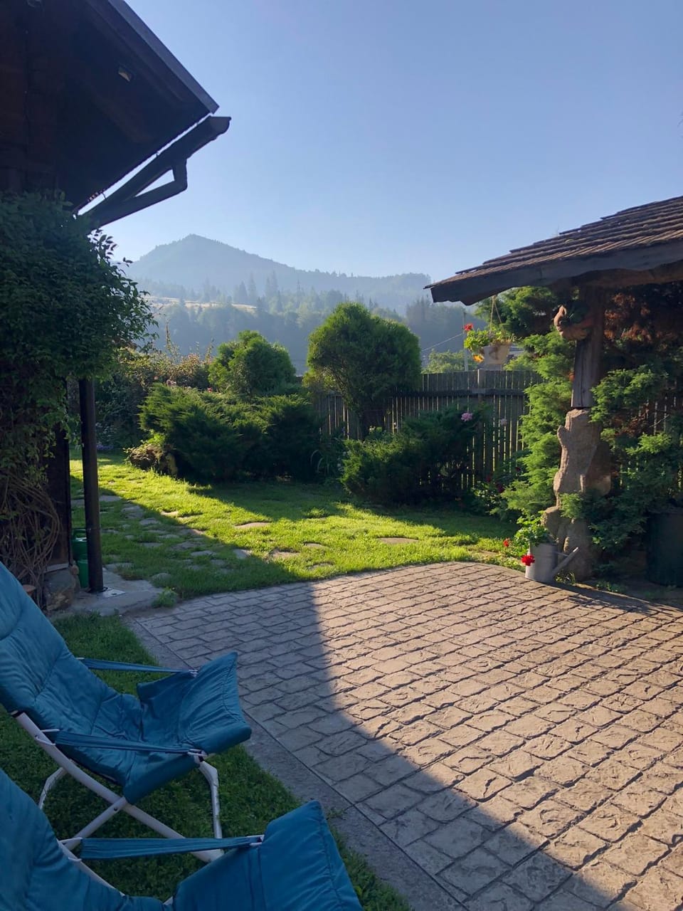 Garden, Mountain view, sunbed