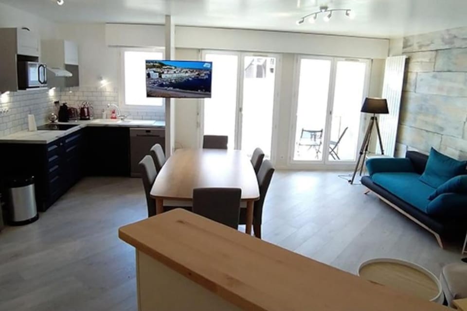 TV and multimedia, Kitchen or kitchenette, Living room, Seating area, Dining area, pet friendly
