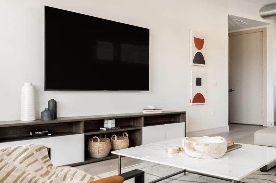 Brand New Condo - Walk to Empower Stadium - Tesoro House in Denver