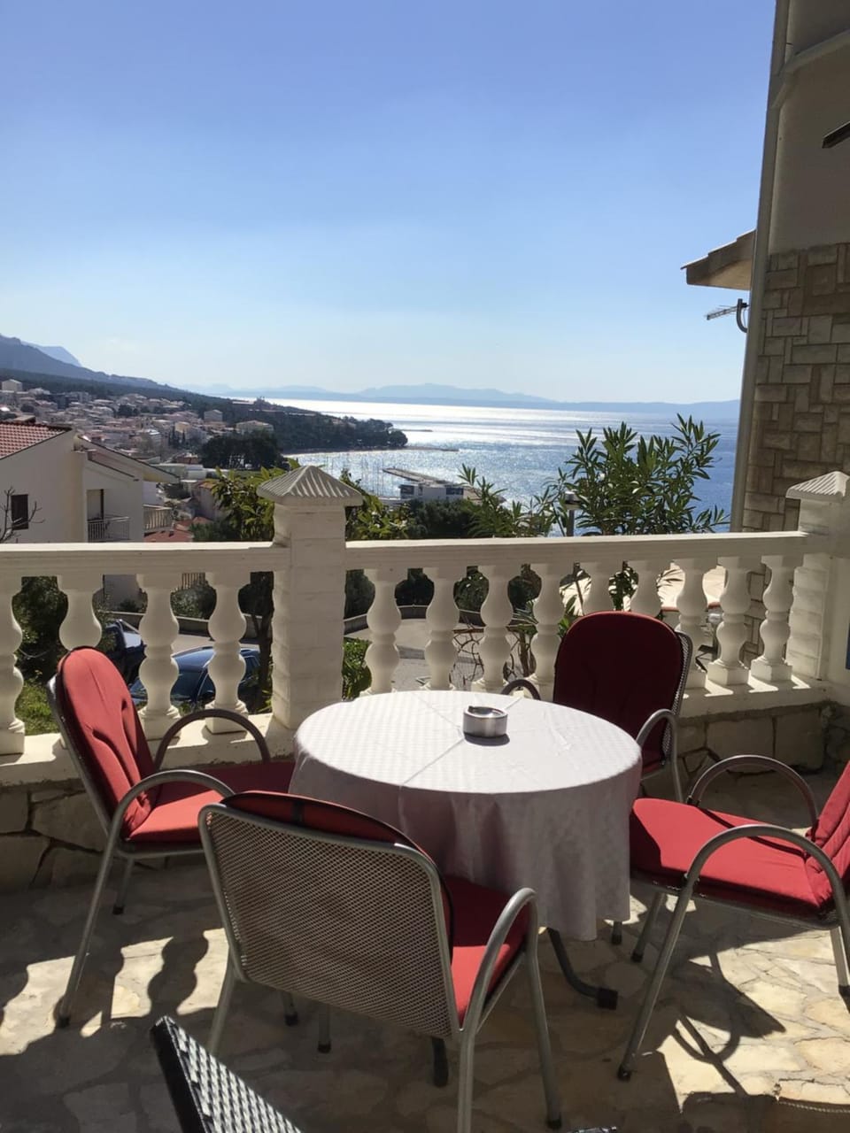View (from property/room), Balcony/Terrace, City view, Mountain view, Sea view