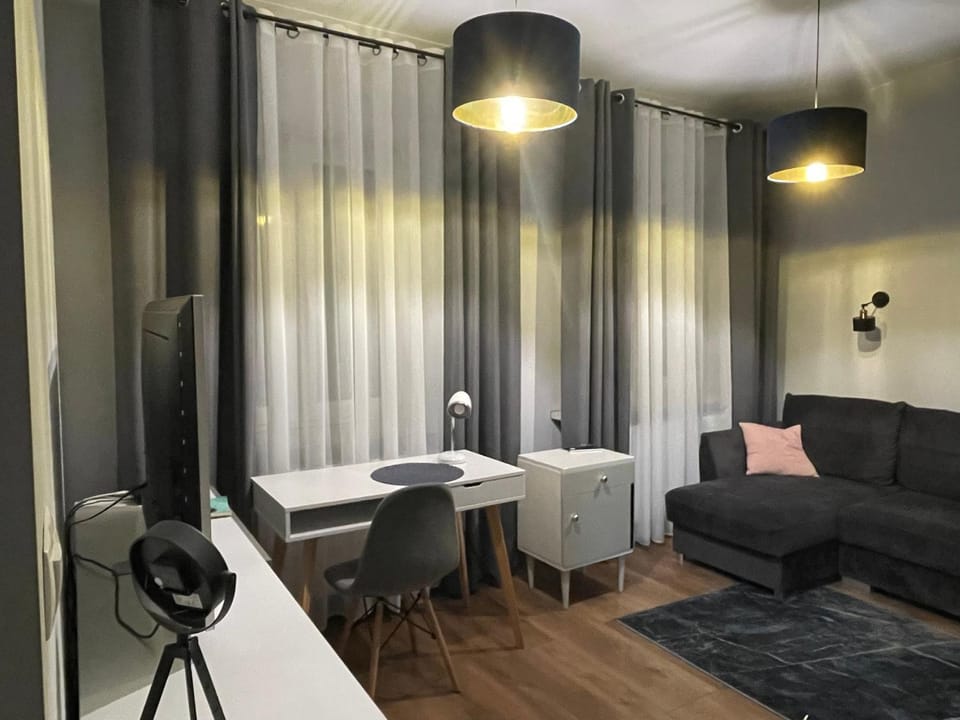 “ApartCalm - like at Home” – close to Subway Apartment in Warsaw