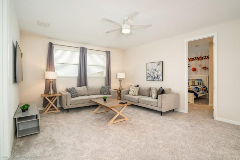 1719CVT Orlando Newest Resort Community Town Home Villa in Bay Lake
