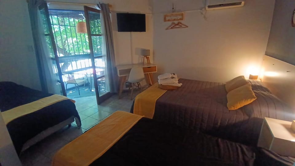 Bed, Photo of the whole room, Bedroom, air conditioner