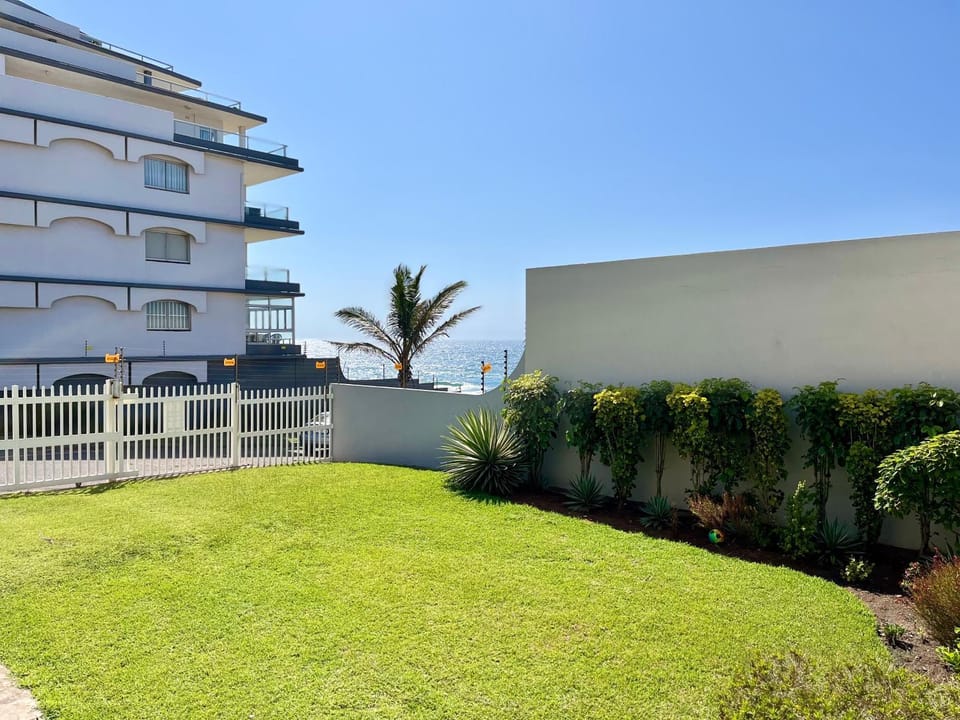 Ballito Beachfront Villa, LOAD SHEDDING FRIENDLY Apartment in Dolphin Coast