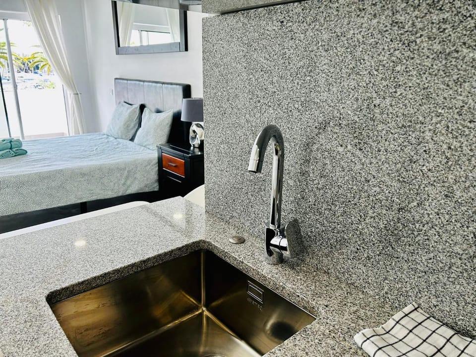 Lagos Marina View studio apartment on main avenue Apartment in Lagos