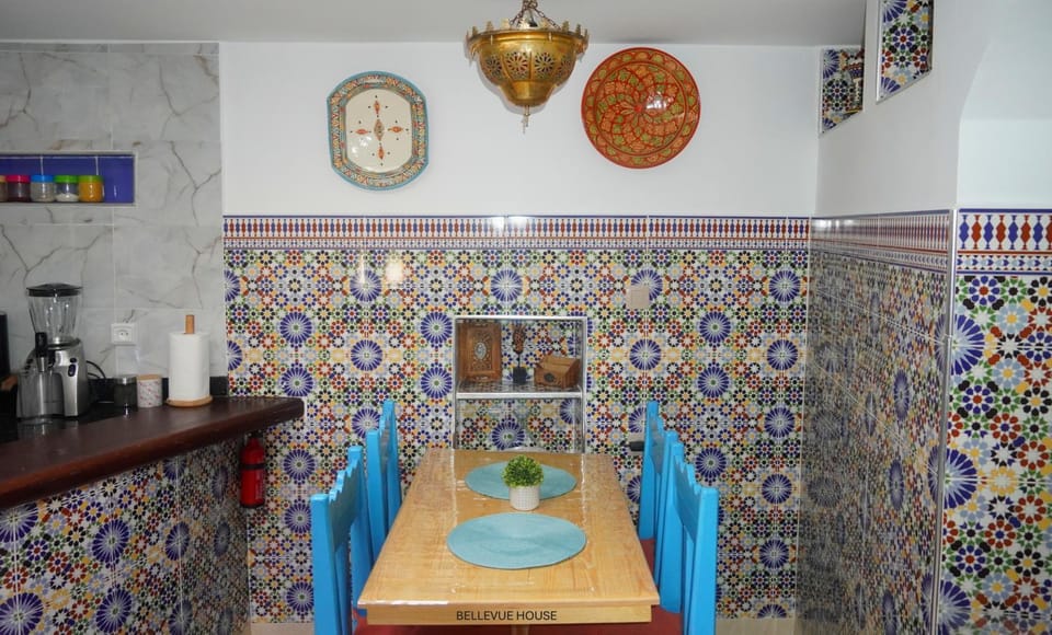 Seating area, Dining area
