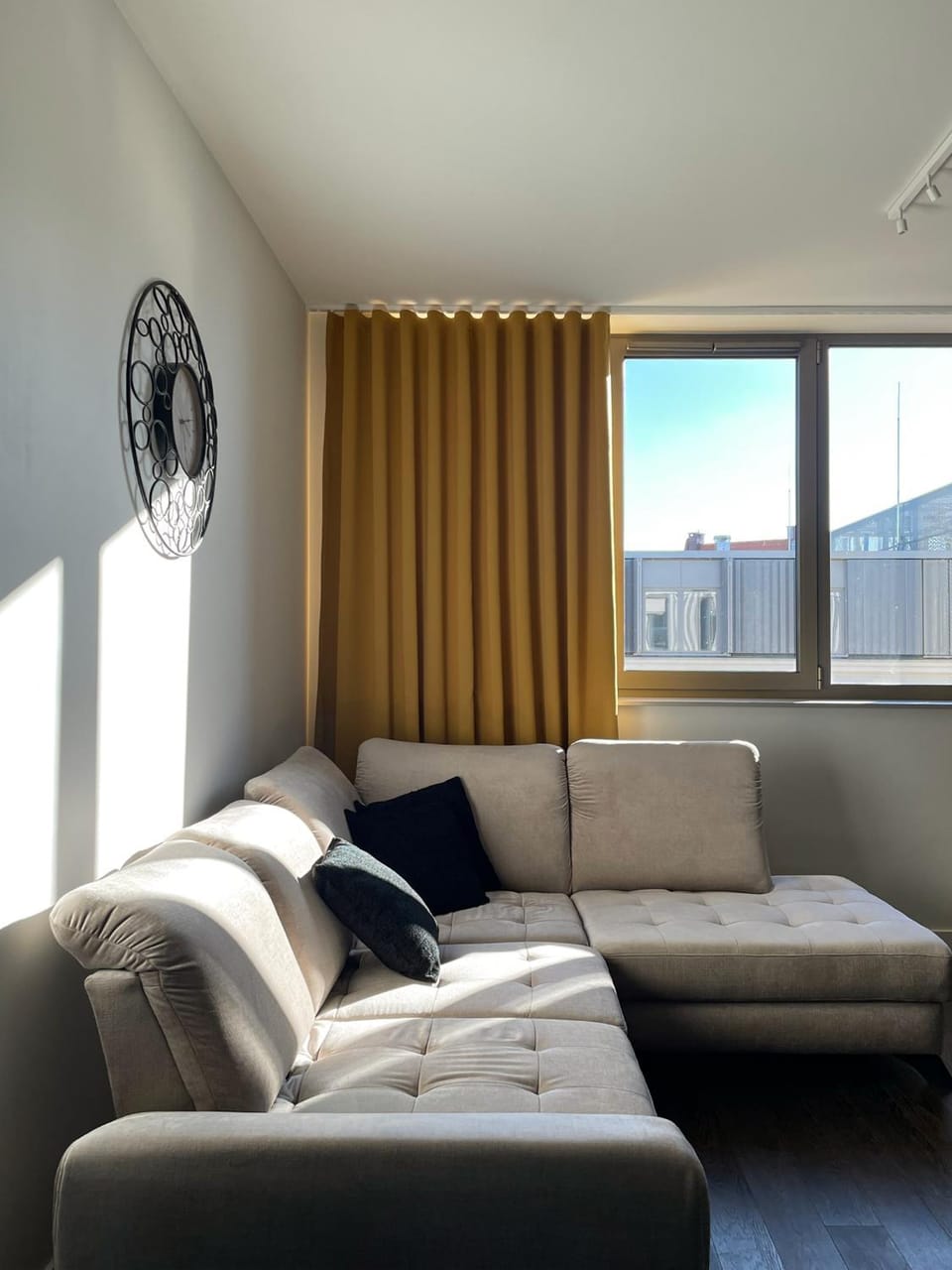 visiting apartments - Wyspa Słodowa Apartment in Wroclaw