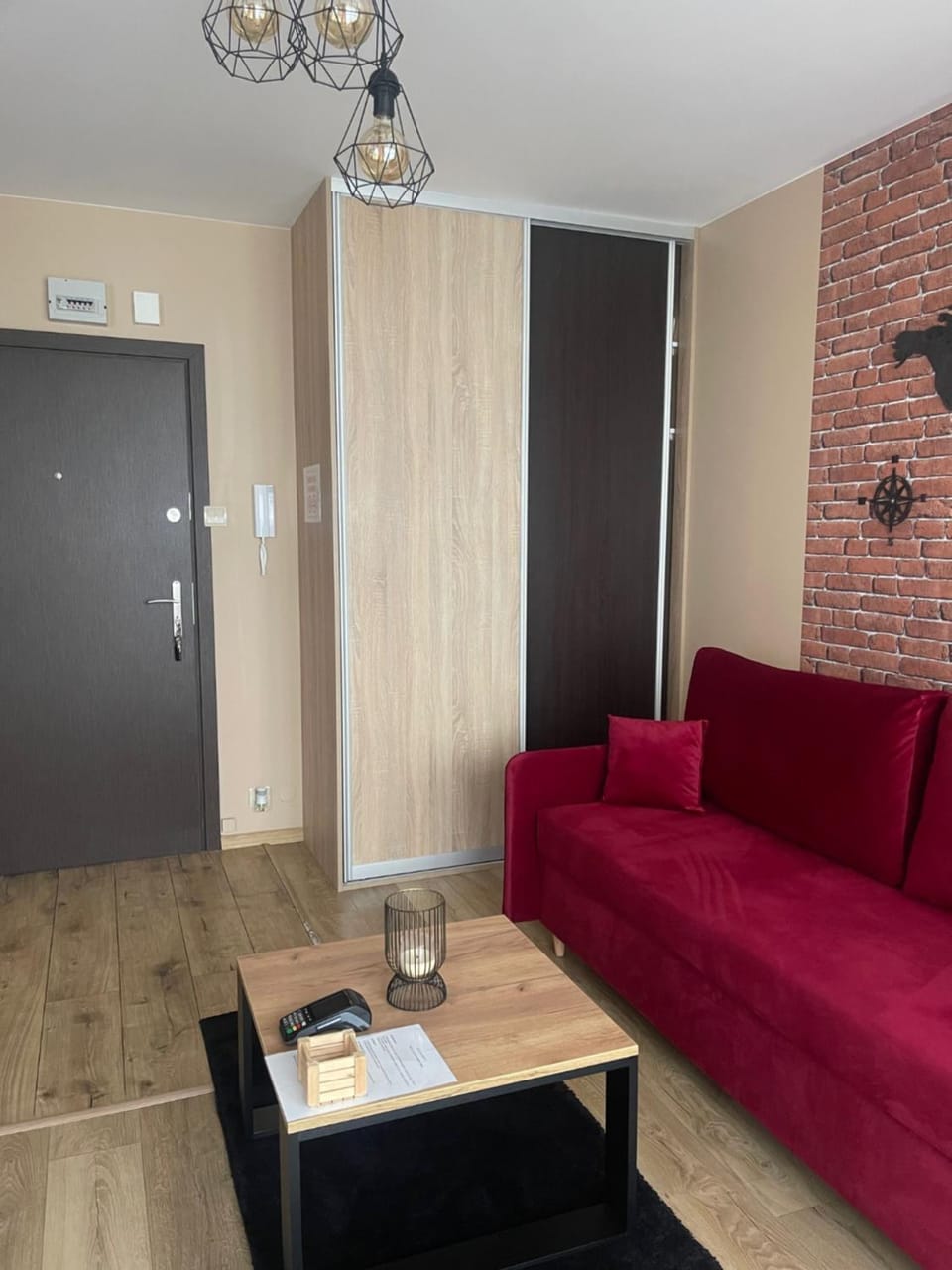 Bed, Living room